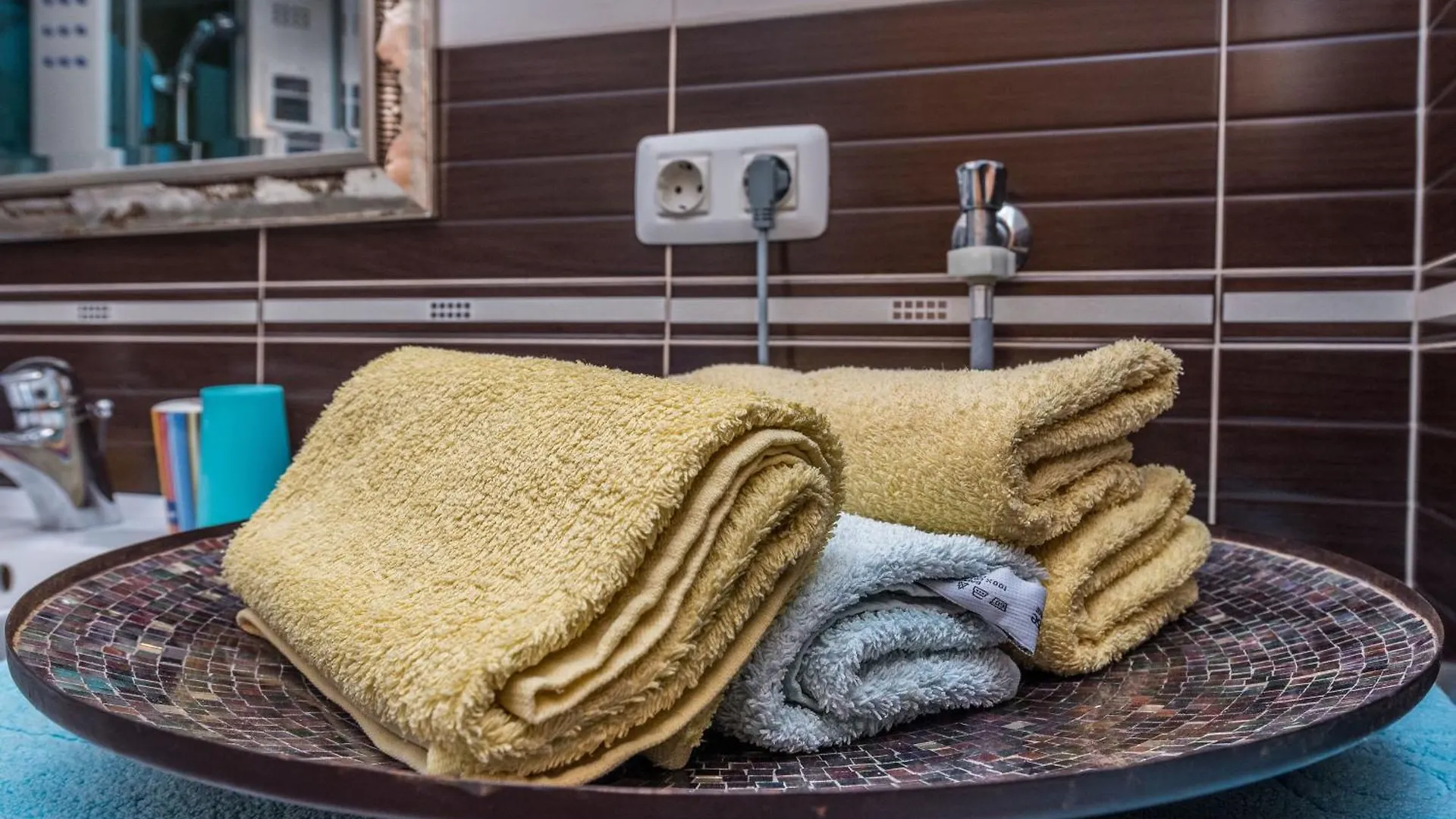 Family Friendly Apartments With A Swimming Pool Sutomiscica, Ugljan - 13872 Preko